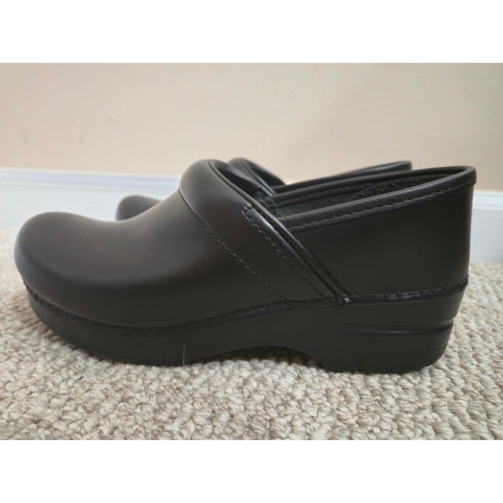 Dansko Professional Black Box Leather Clogs Womens 38 Nursing Comfort Shoes